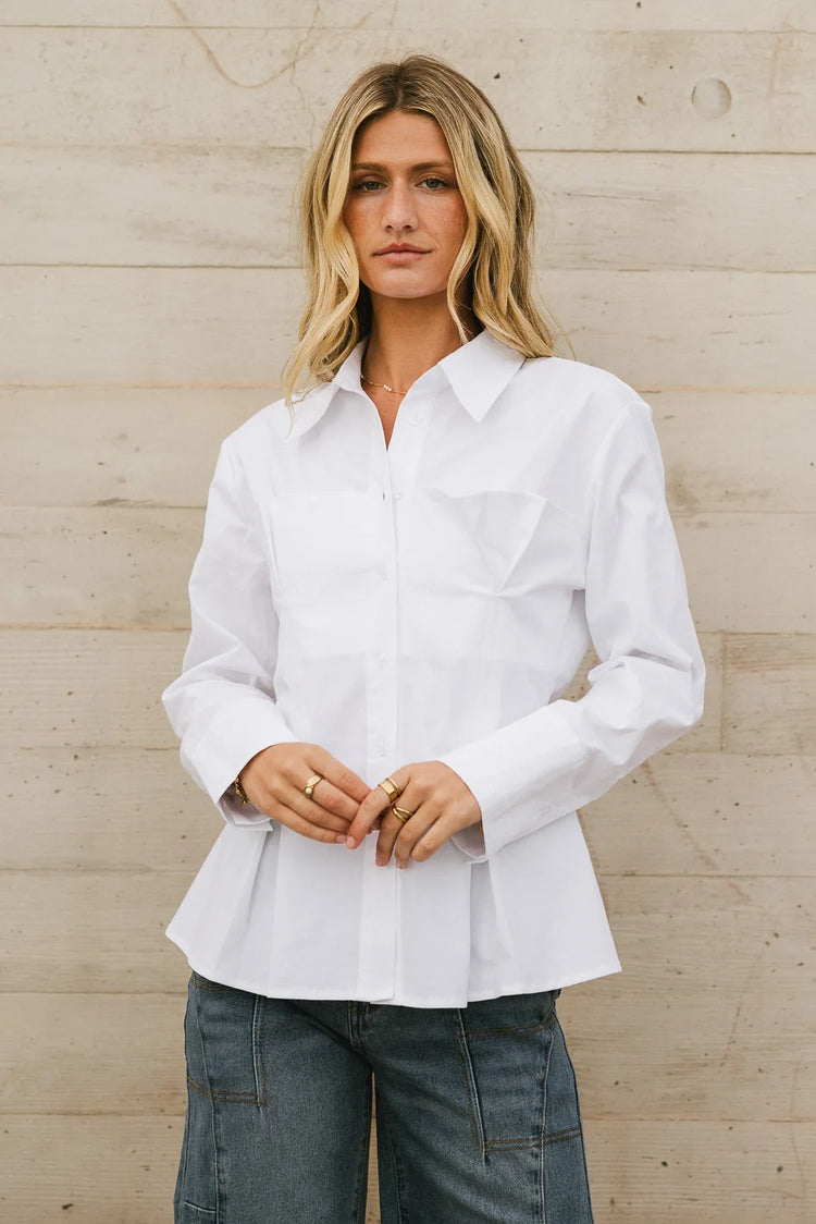 Long sleeves blouse in white 