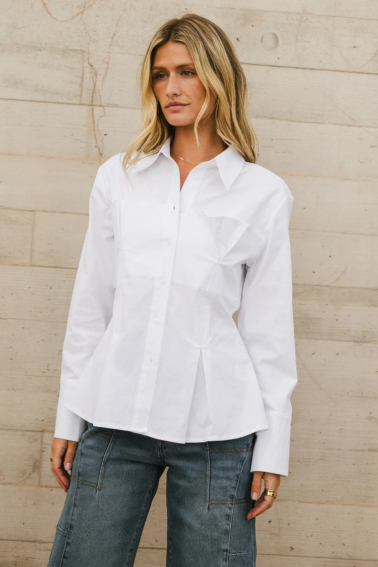 Woven blouse in white 