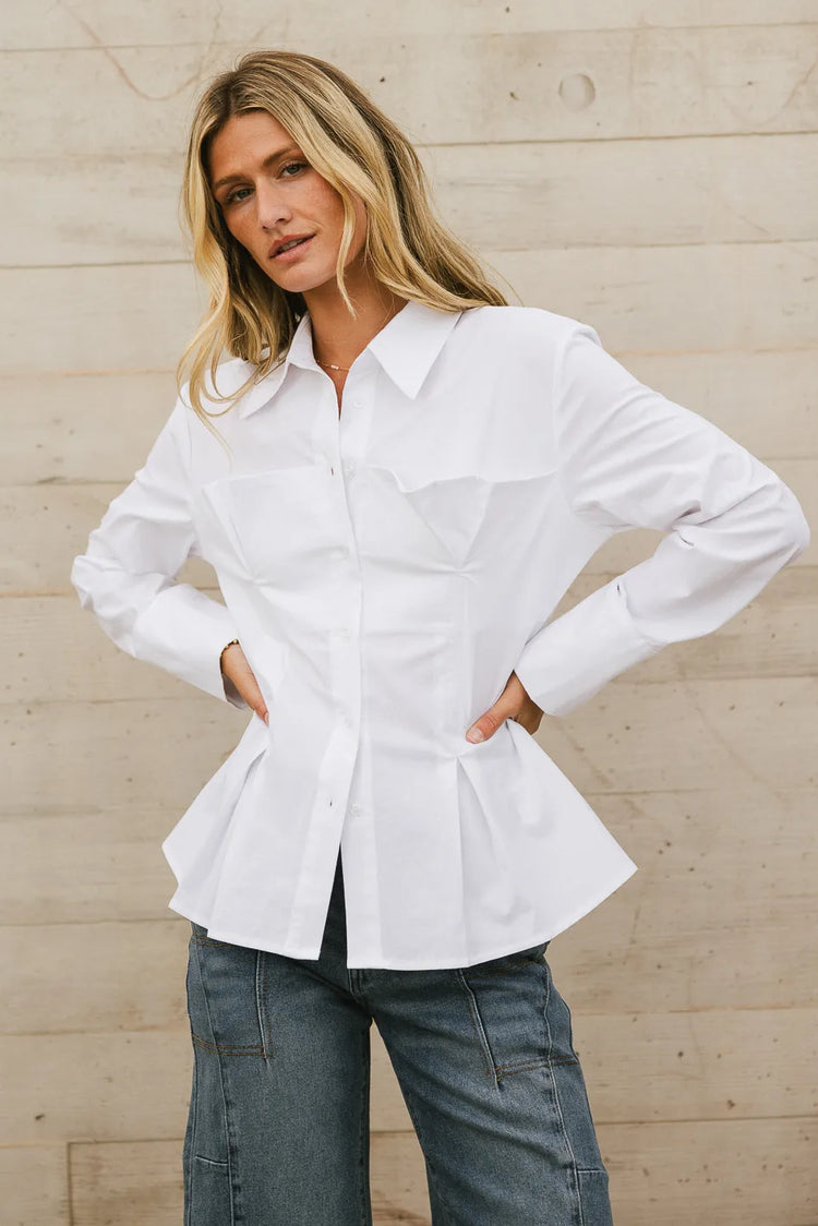 Long sleeves blouse in white 