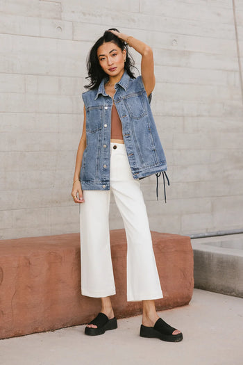 Wide leg pants in cream 