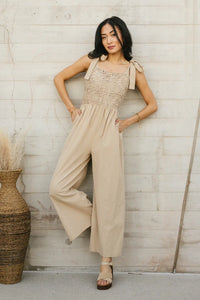 Two hand pockets jumpsuit in latte 