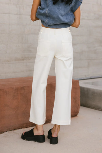 Two back pockets pants in cream 