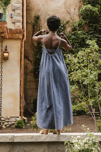 Adjustable straps denim dress 