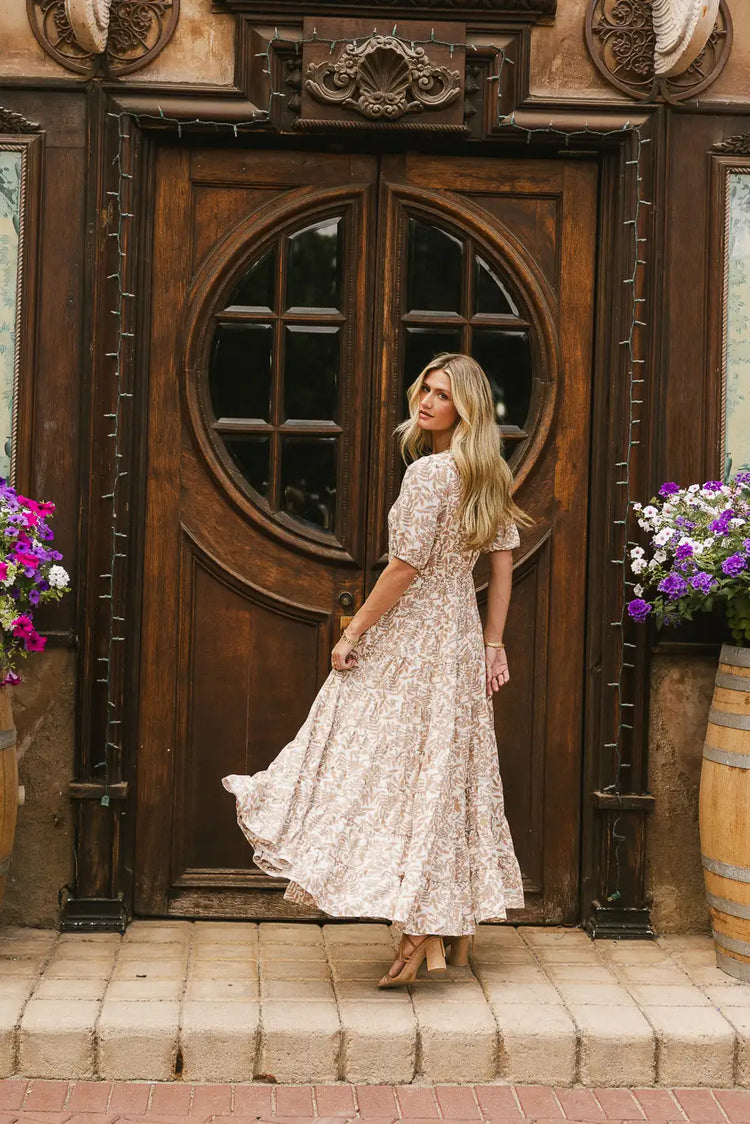 Tiered skirt dress in cream 