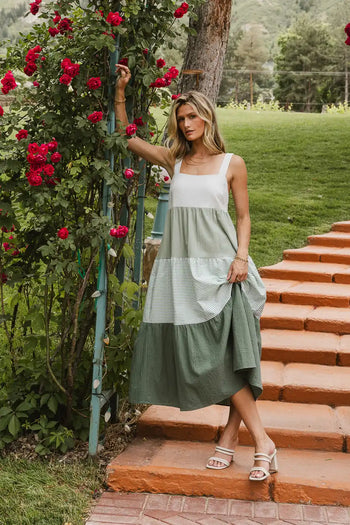 Maxi dress in sage 
