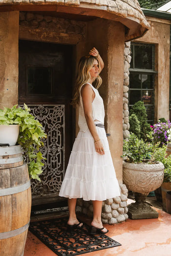 Woven skirt in white 