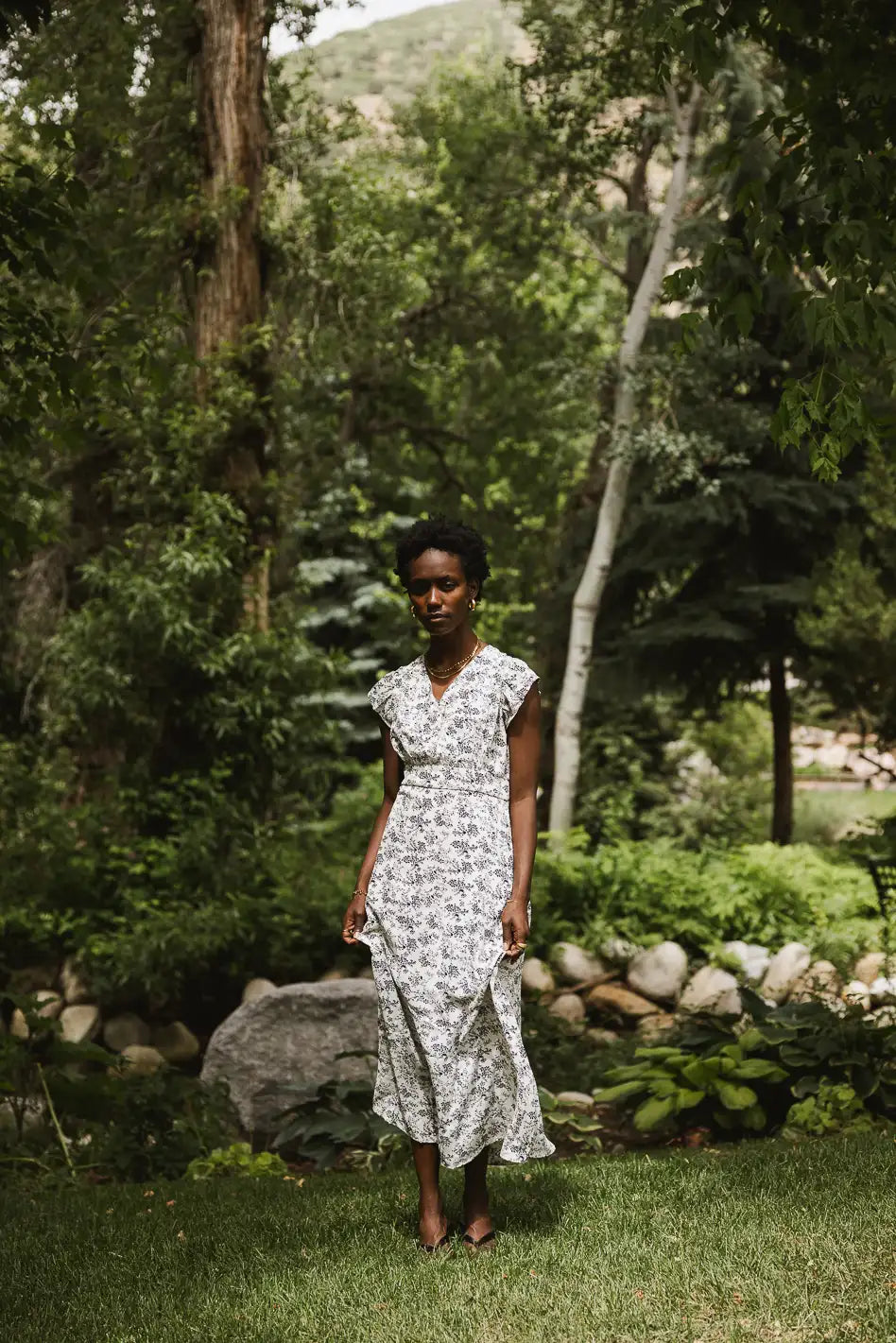 Short sleeves midi dress