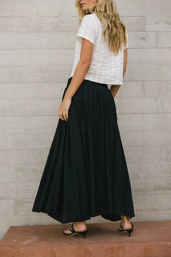 Tiered skirt in blue 