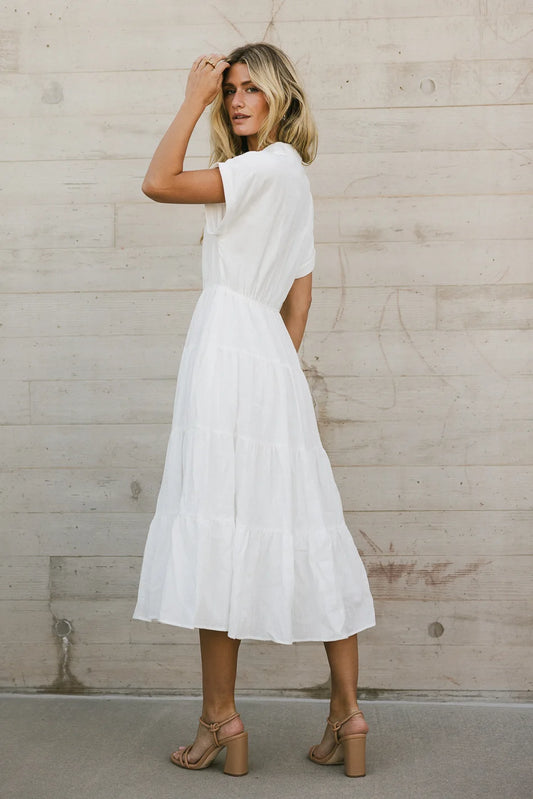 Plain color dress in white 