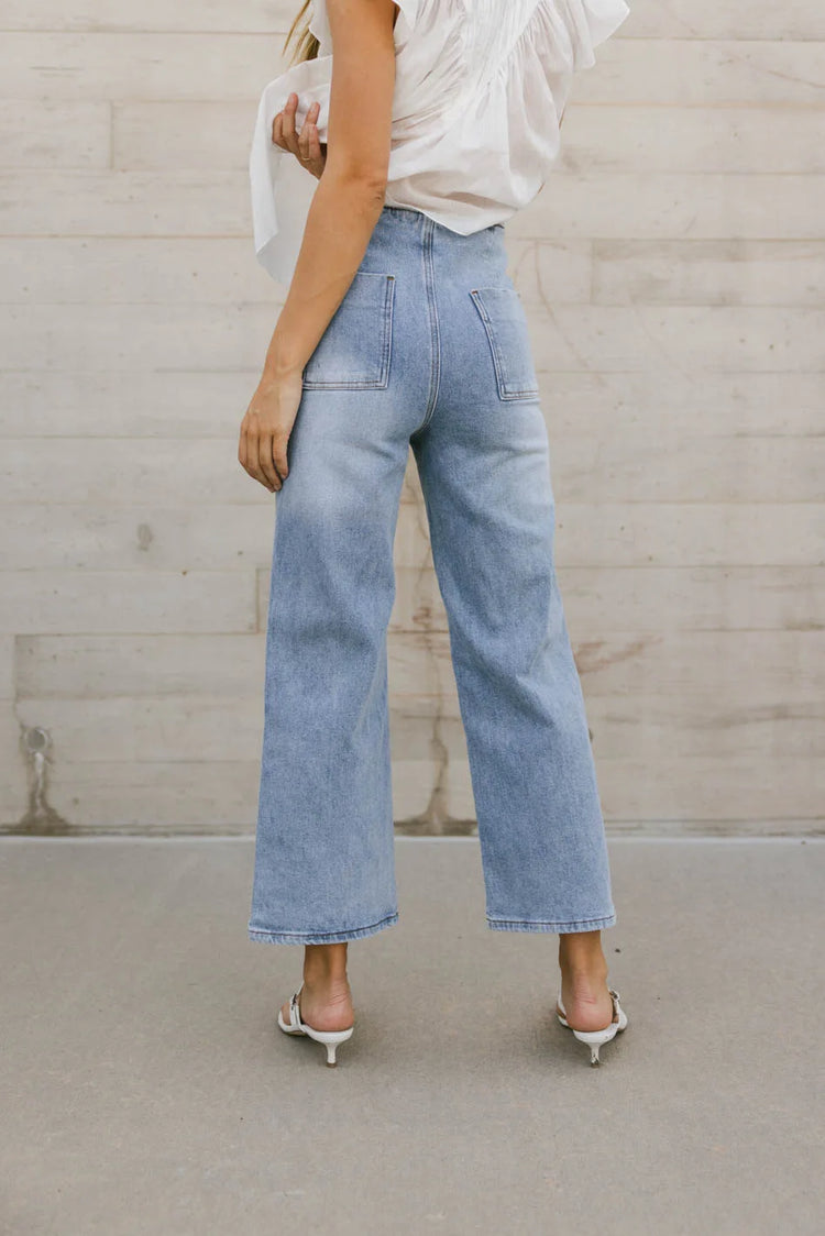 Two back pockets denim jeans 