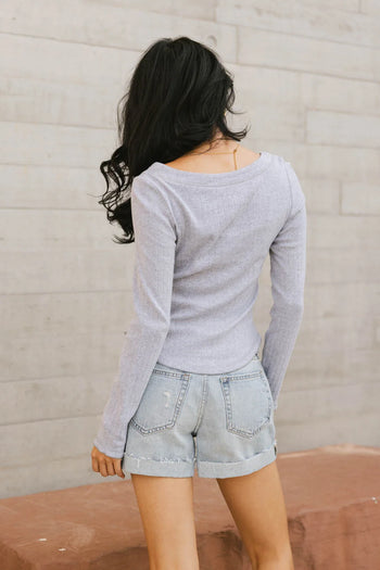 Plain color top in grey 