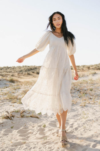 lace detail dress in ivory