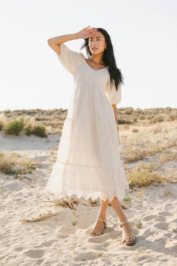 midi lace dress in natural