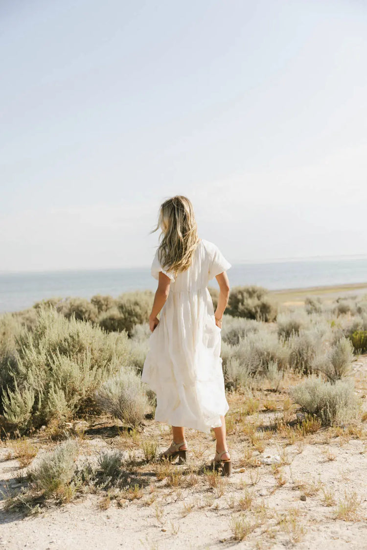 Plain color dress in cream 