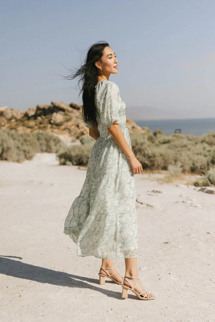 Short sleeves dress in green 