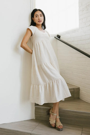 Tiered skirt dress in cream 