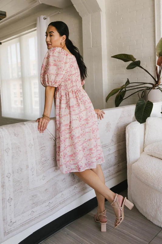 Woven floral dress in pink 