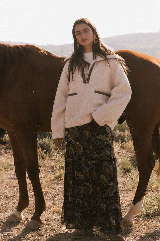 Long sleeves jacket in cream 