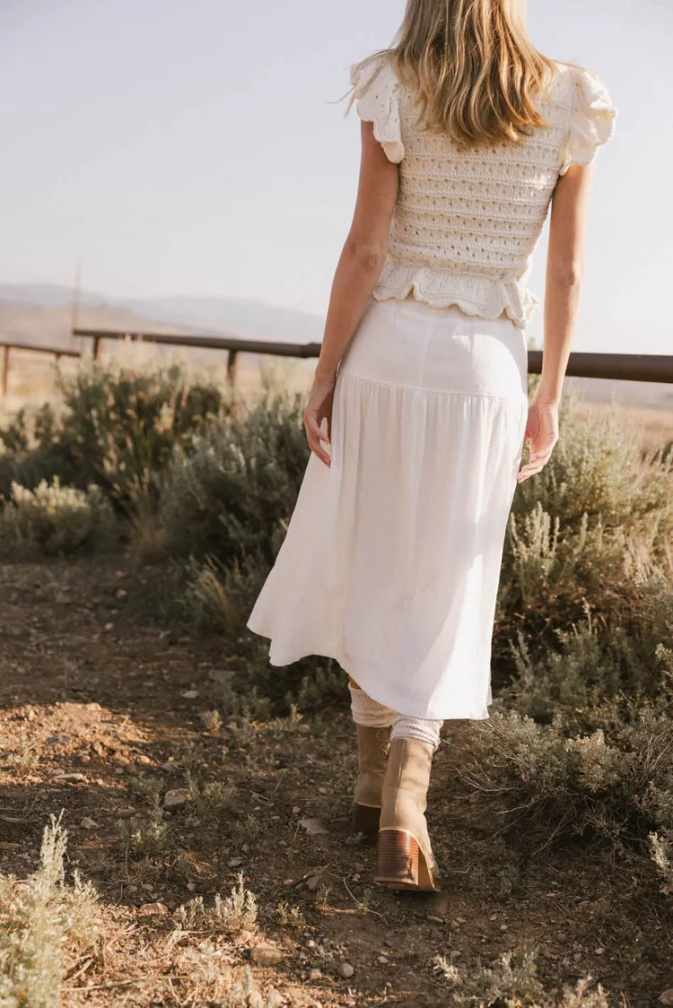 Plain color skirt in white 