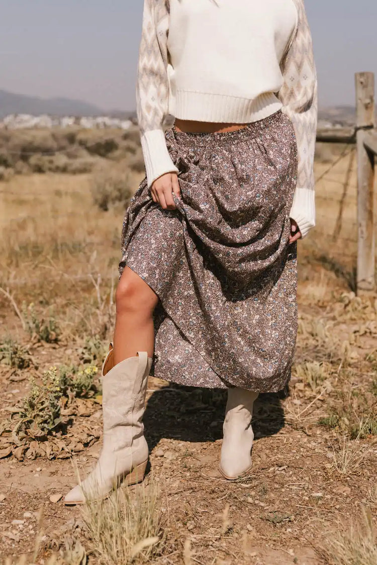 Woven skirt in brown 