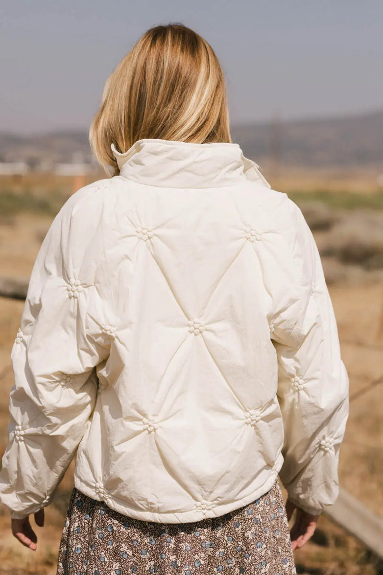 Plain color jacket in cream 