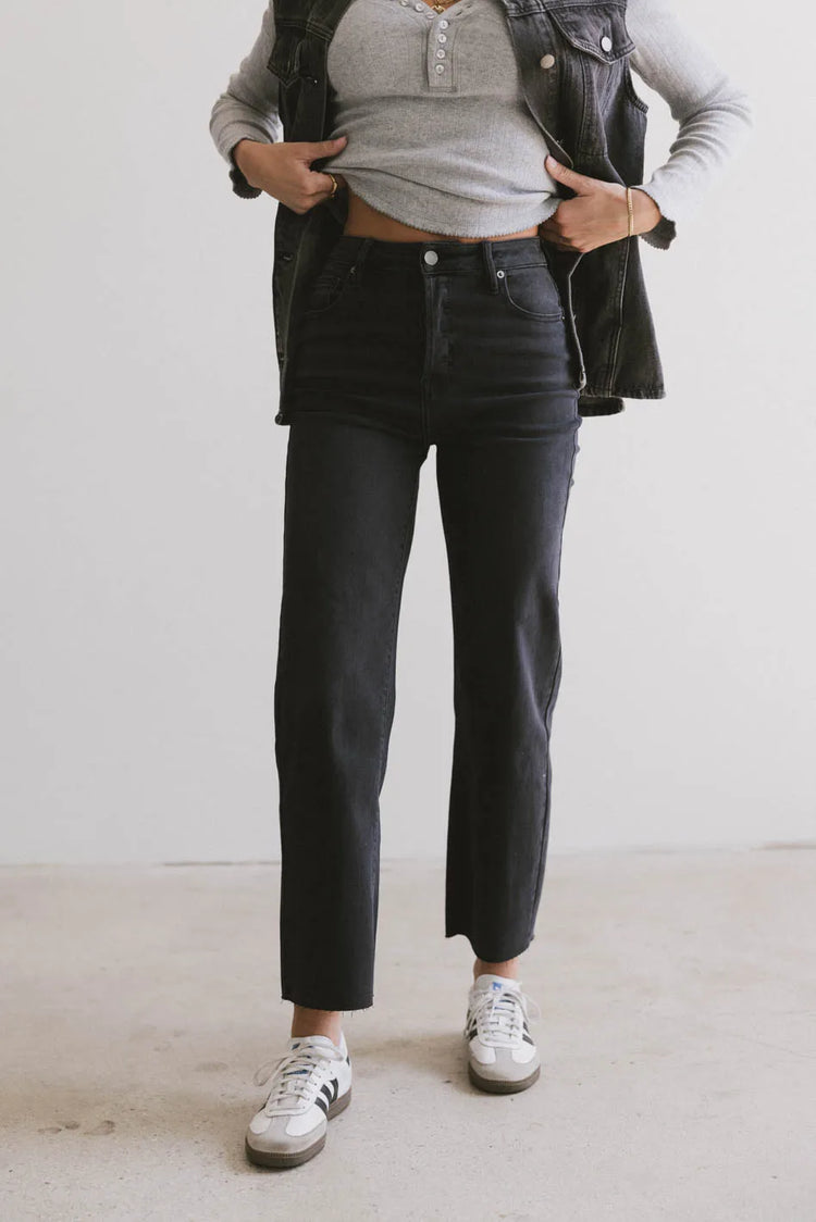 Two hand pockets denim in black 