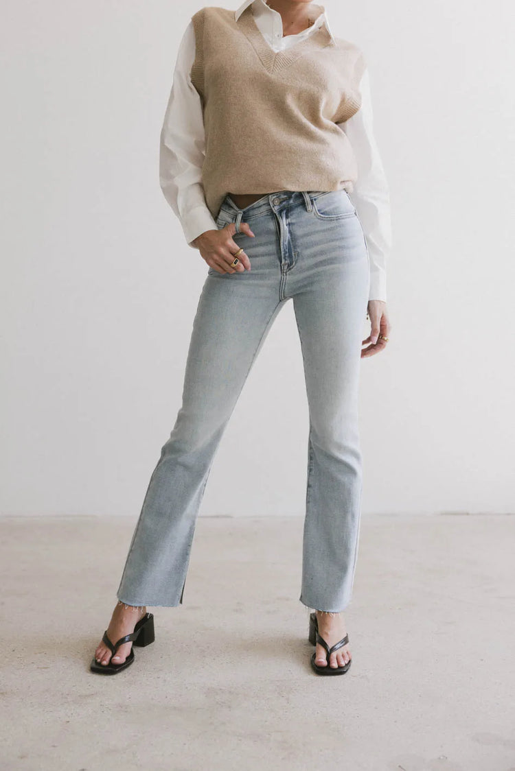 High rise denim pants in light wash 