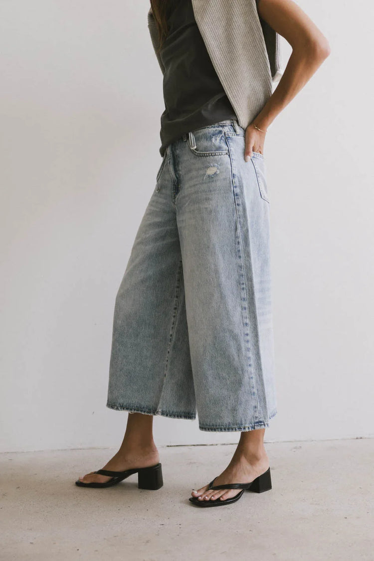 Two back pockets denim 