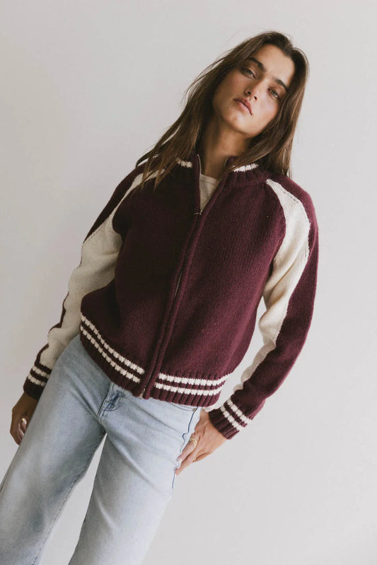 Zipper up sweater in wine 