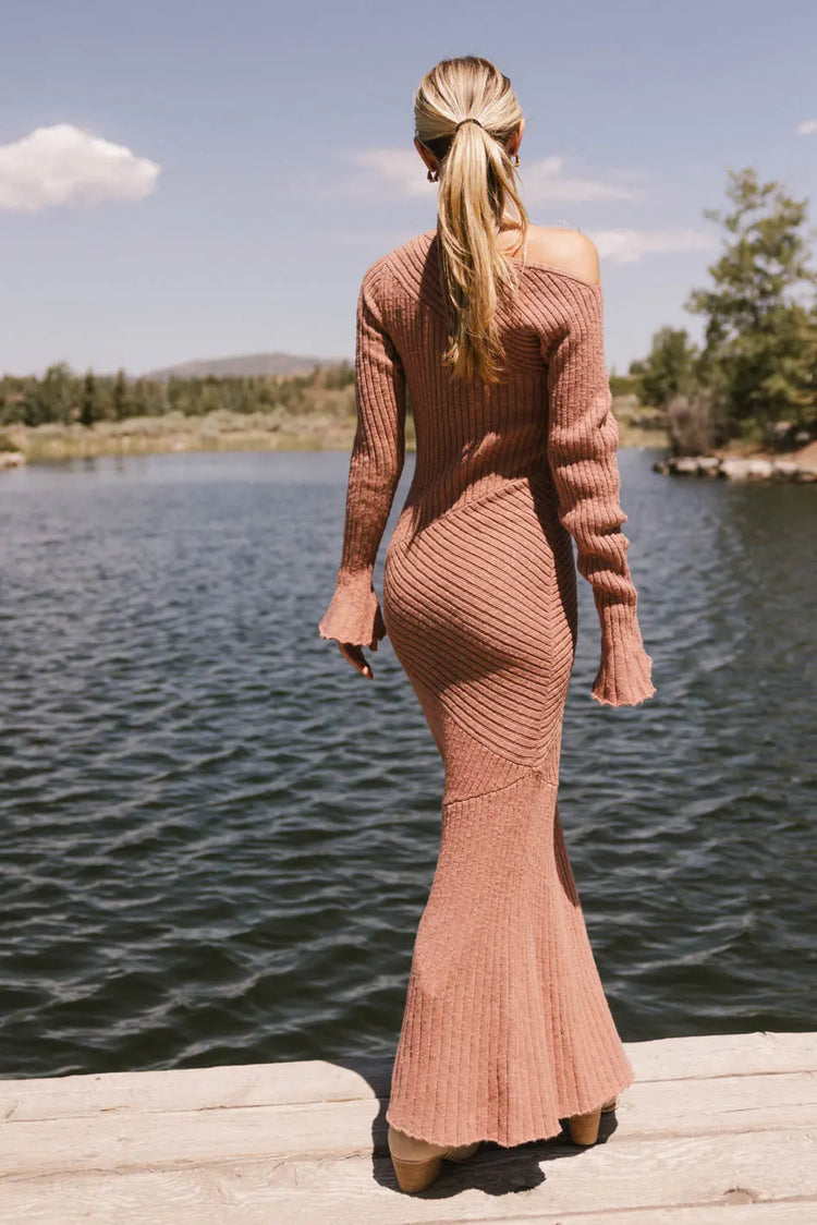 Ribbed dress in clay 