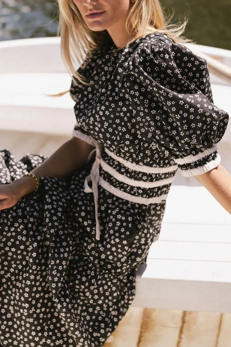 Short sleeves dress in black 