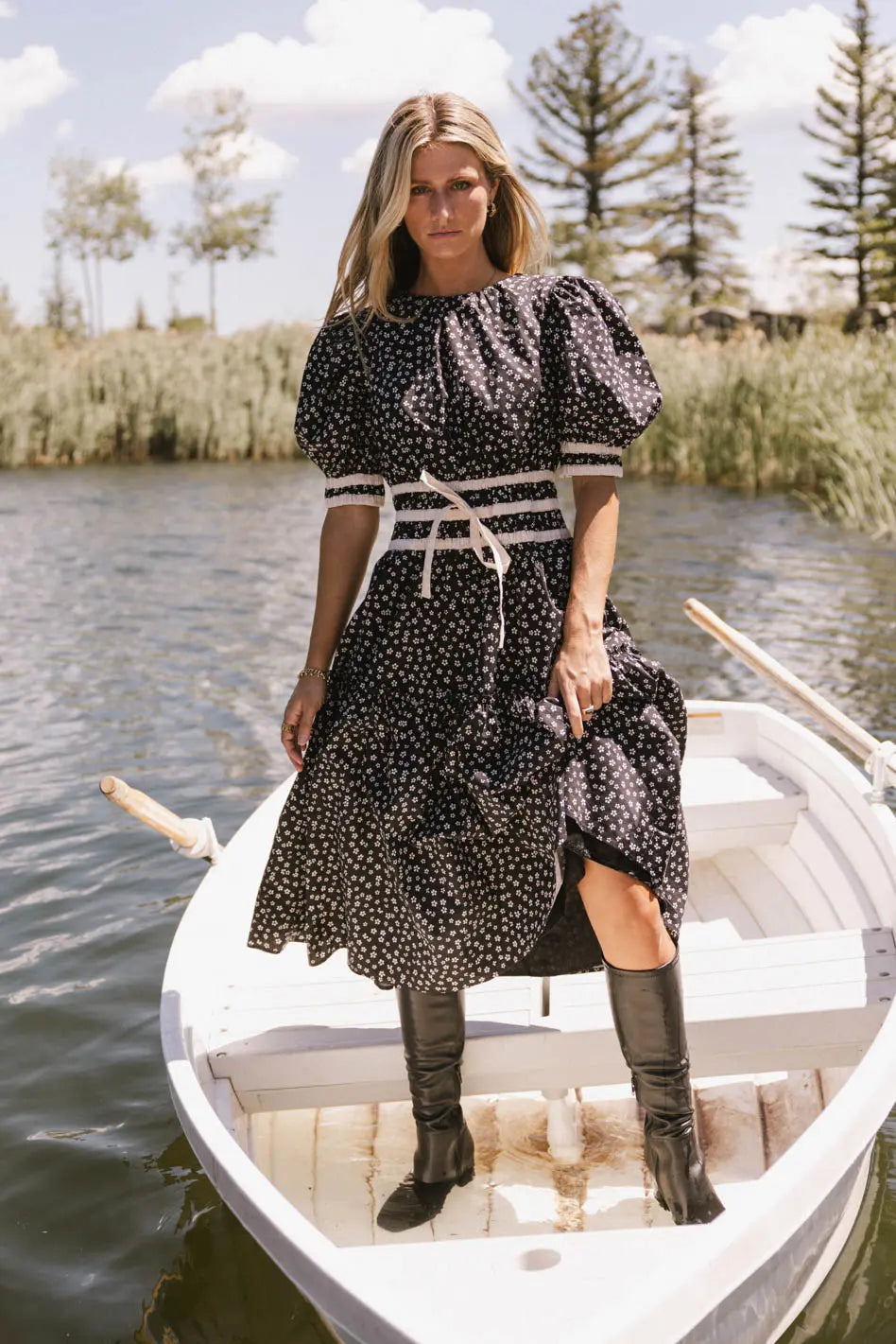 beem floral midi dress Kendra Ditsy Floral Midi Dress in Black