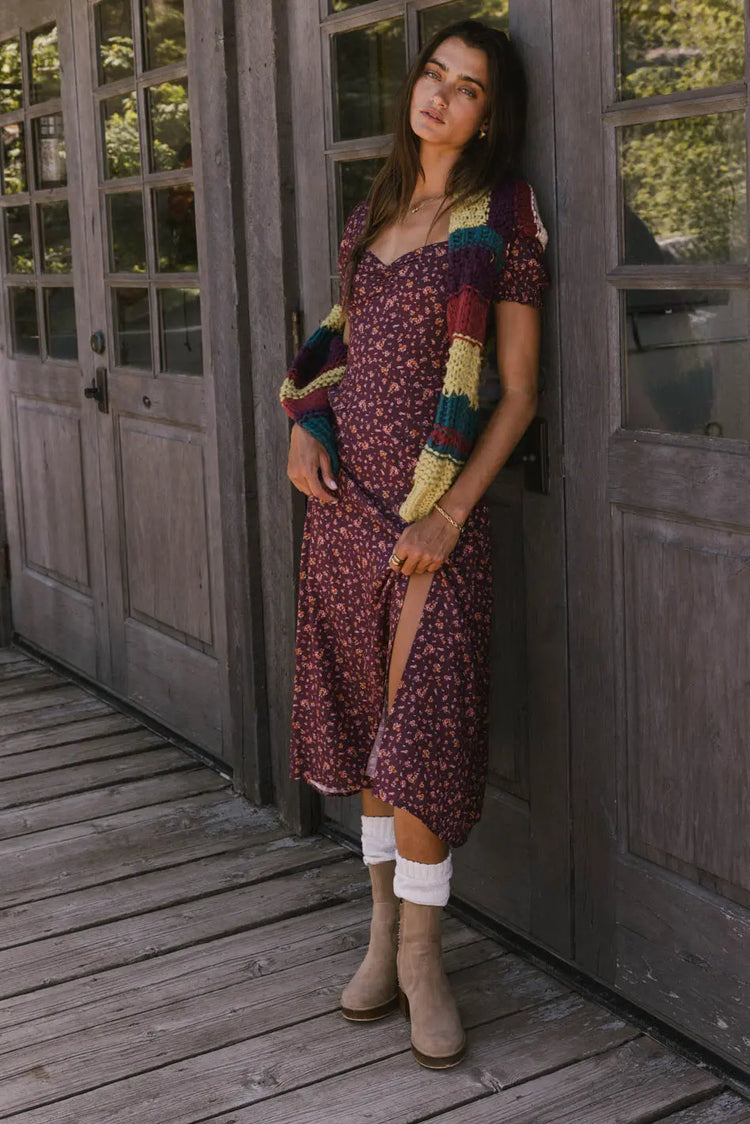 Woven dress in burgundy 