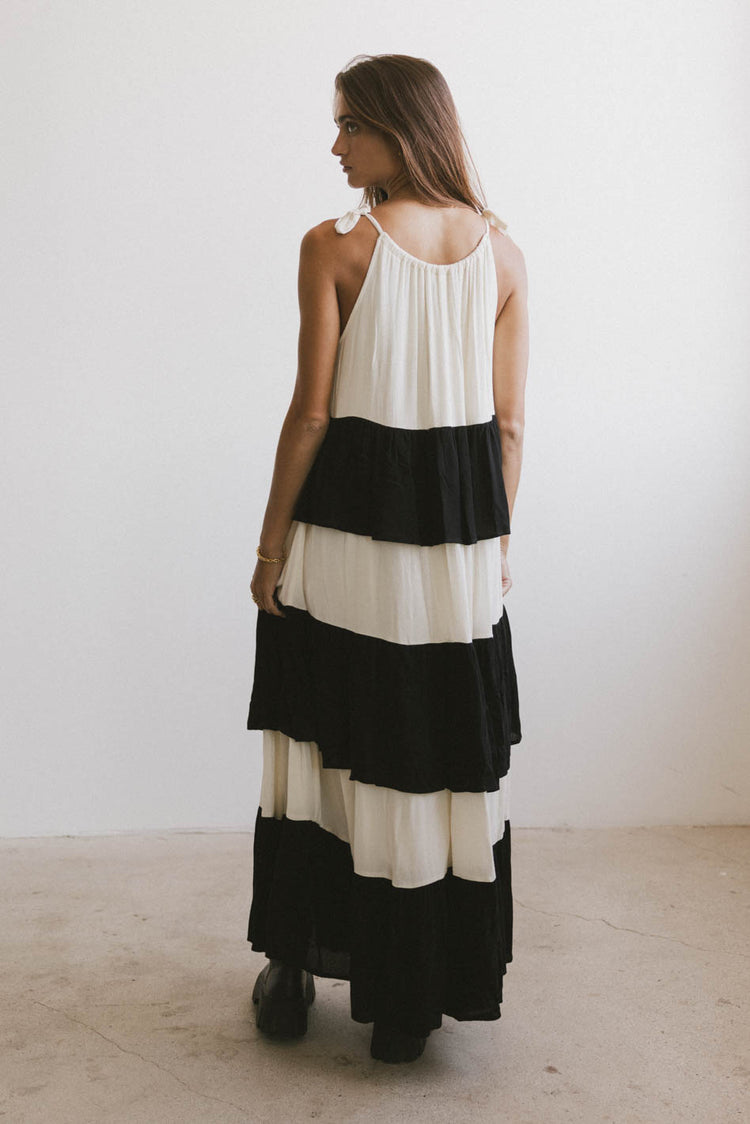 sleeveless tiered maxi dress in black and white 