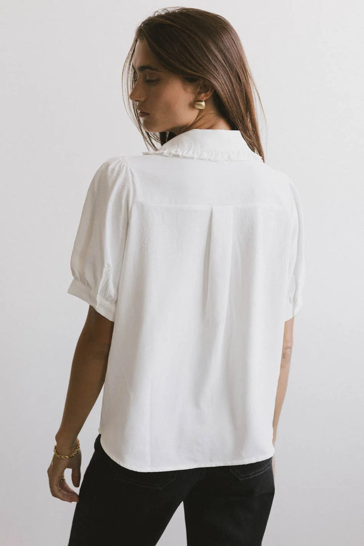 Plain color top in white 