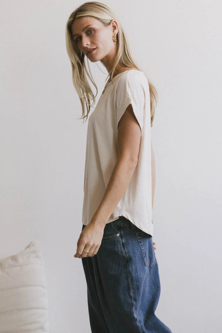 Short sleeves top in cream 