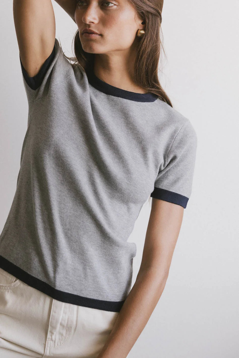 Short sleeves top in grey 