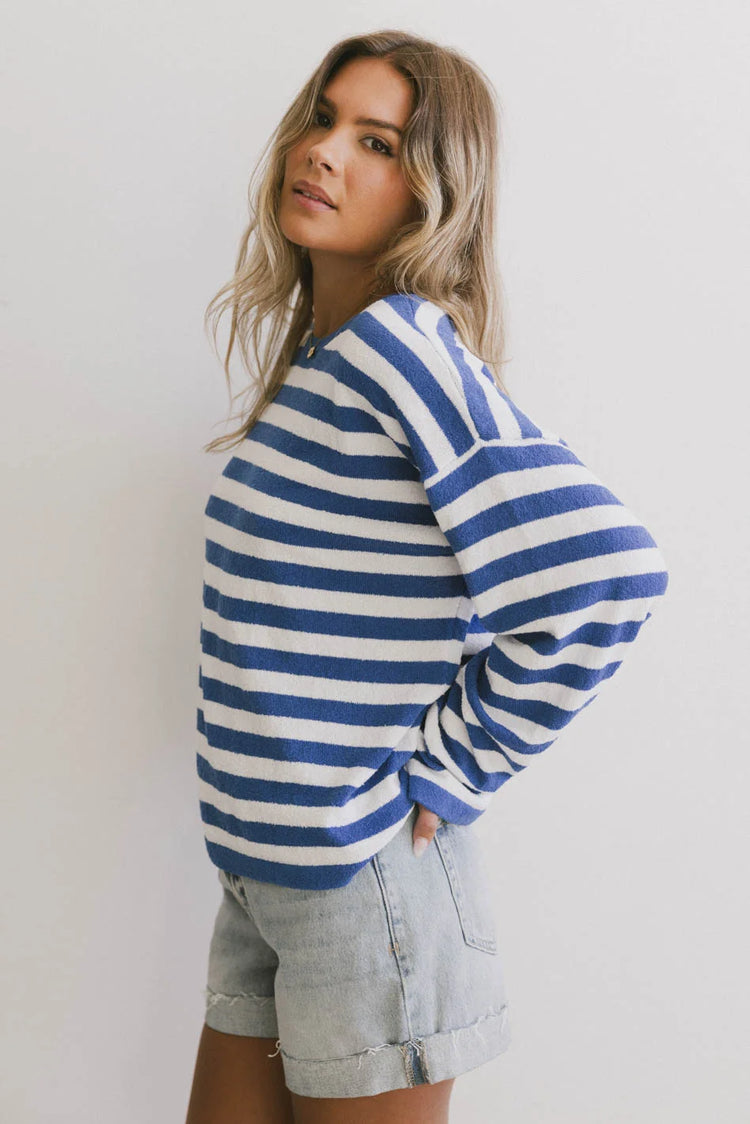 Long sleeves top in blue 