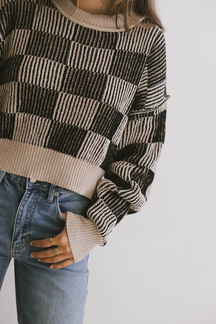 Textured sweater in brown 