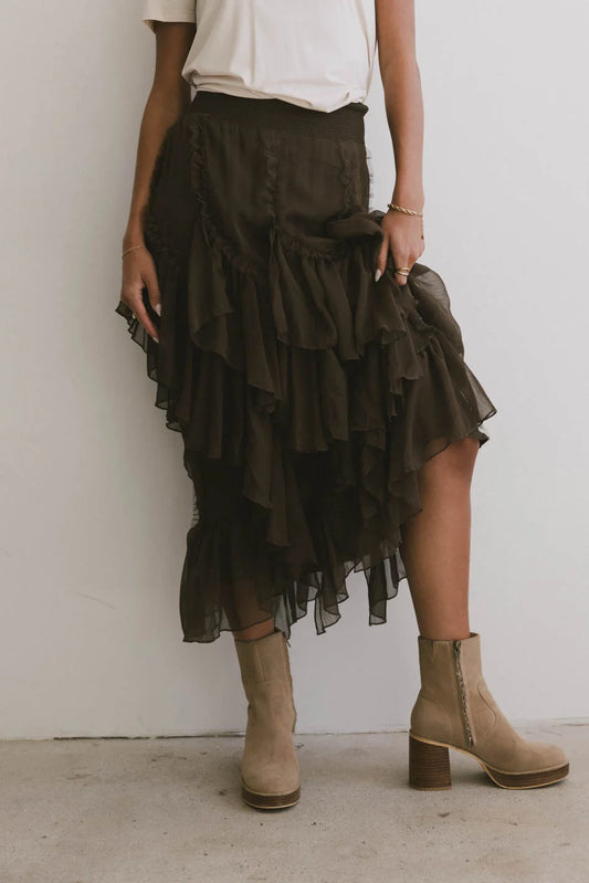 Tiered skirt in brown 