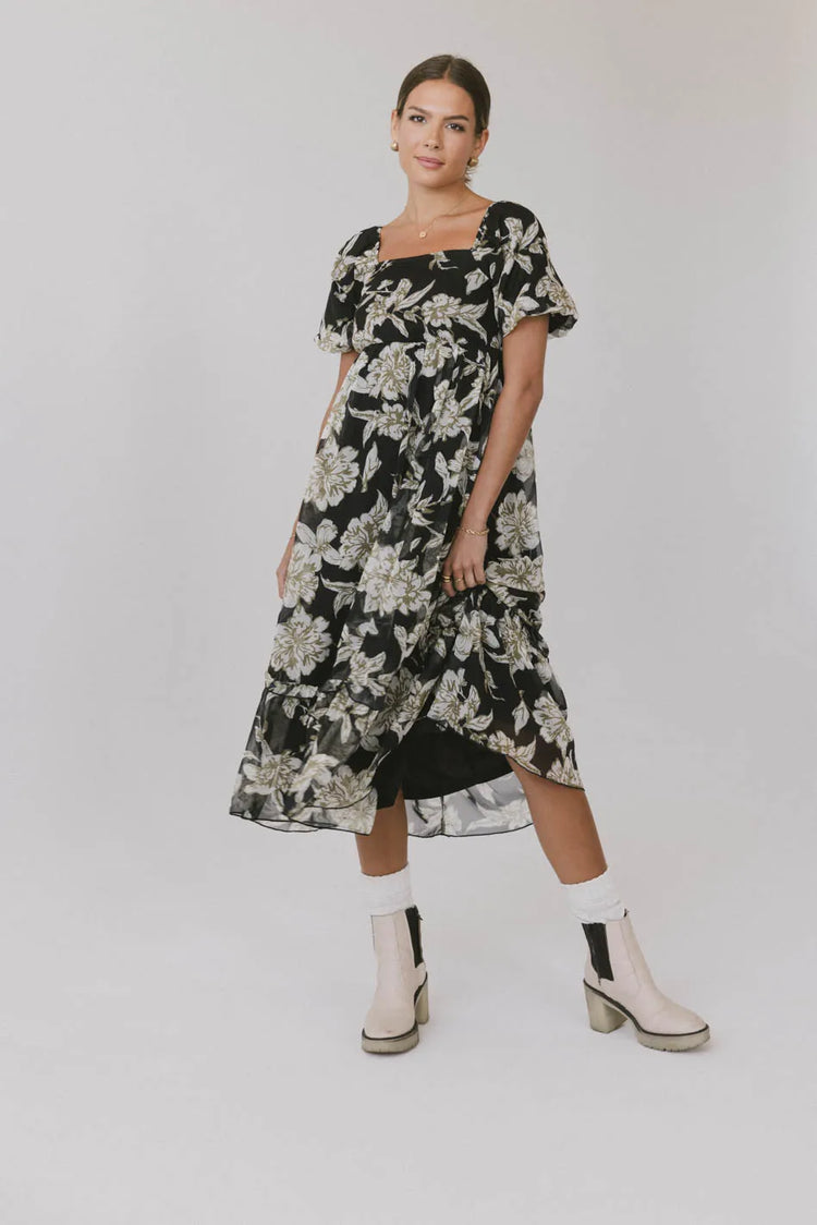 Floral dress in black 