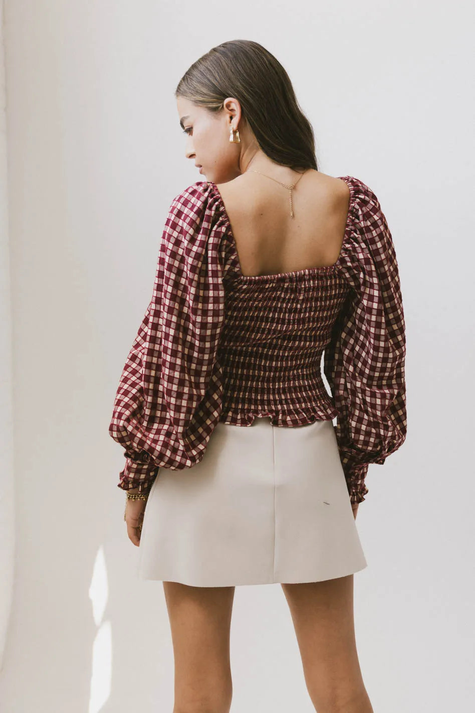 Elastic back top in wine 
