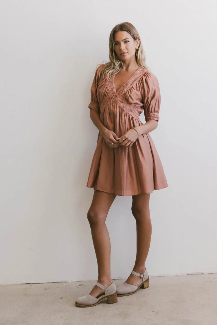 Woven dress in rust 