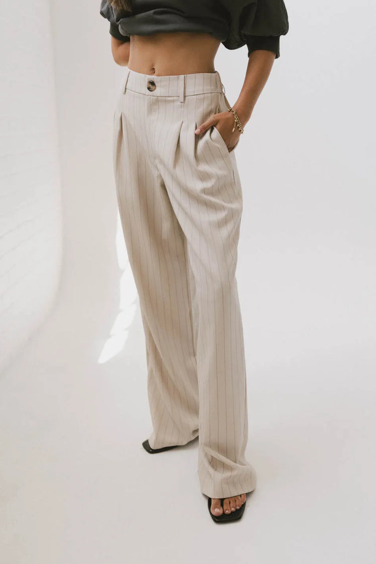 Woven pants in cream 