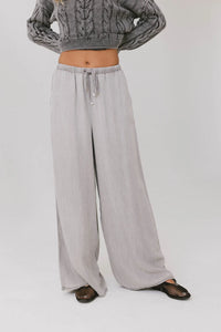 Elastic waist pants in grey 