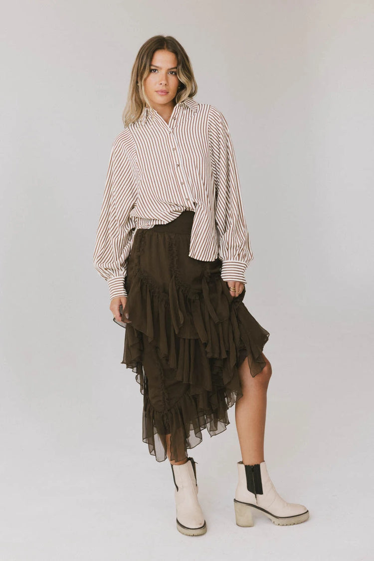 Sheer skirt in brown 