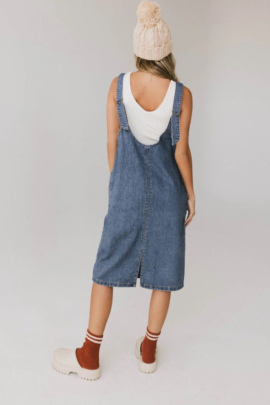 Adjustable straps dress in denim 