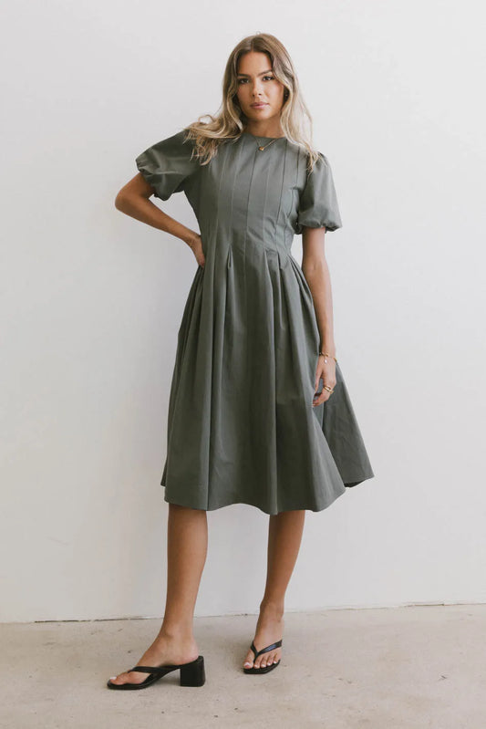 Round neck dress in sage 