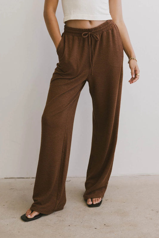 Elastic waist pants in rust 