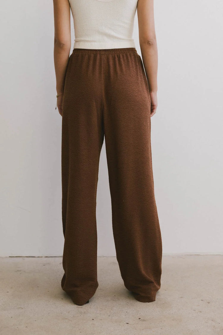 Plain color pant in rust 